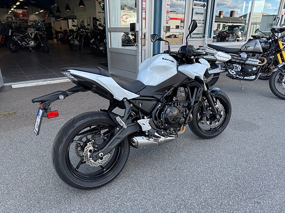 Kawasaki Z 650 3 of 4