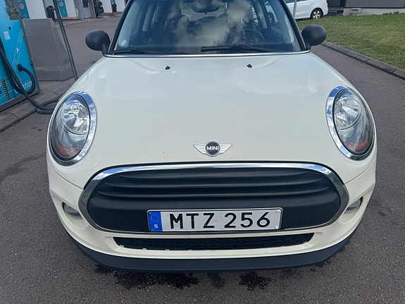 MINI One 5 of 5