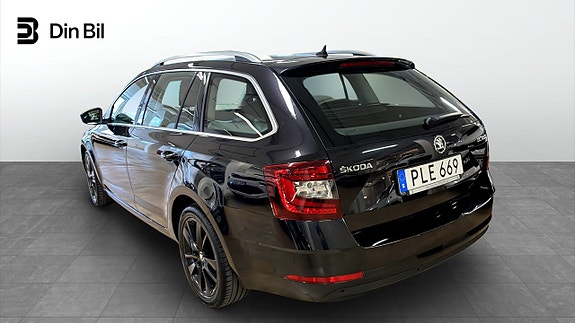 Skoda Octavia 3 of 12