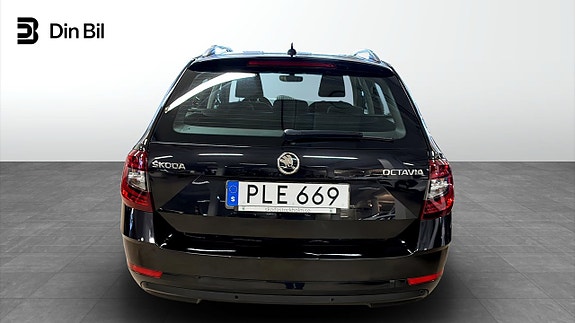 Skoda Octavia 5 of 12