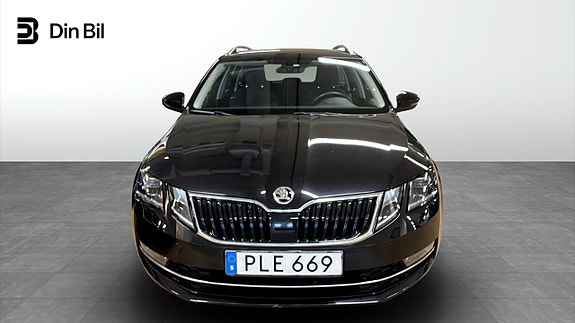 Skoda Octavia 4 of 12