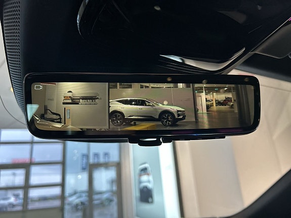 Polestar 4 10 of 12