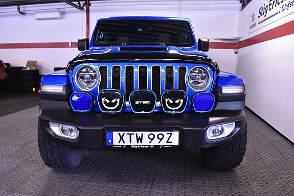 Jeep Gladiator 13 of 30