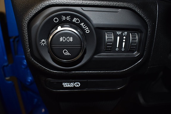 Jeep Gladiator 29 of 30