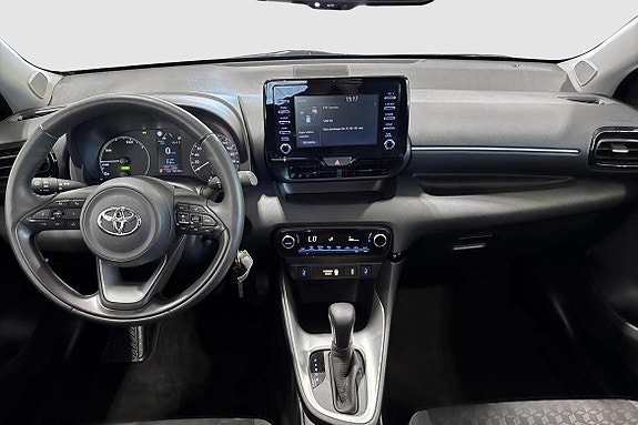 Toyota Yaris 10 of 13