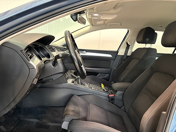Volkswagen Passat 8 of 16