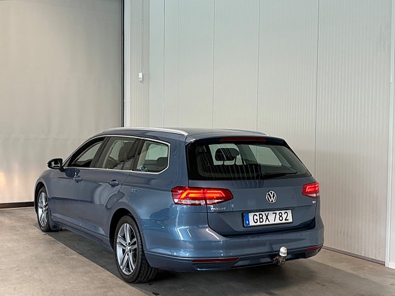 Volkswagen Passat 6 of 16