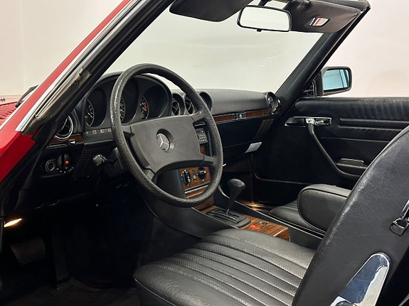 Mercedes-Benz 500 SL 21 of 29