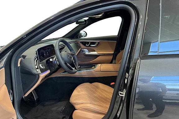 Mercedes-Benz E300 de 12 of 13