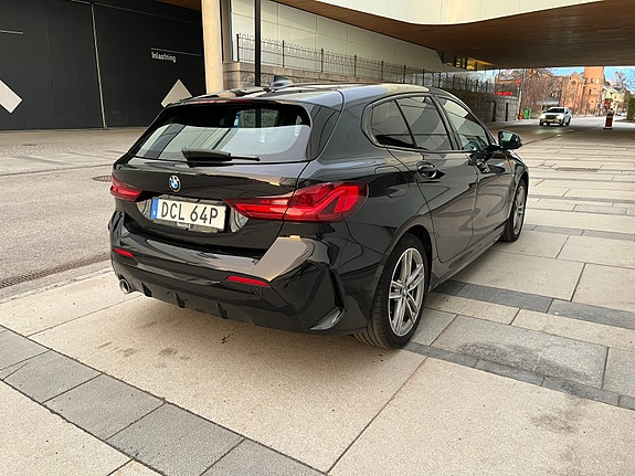 BMW 118i 4 of 10