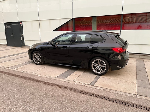 BMW 118i 6 of 10