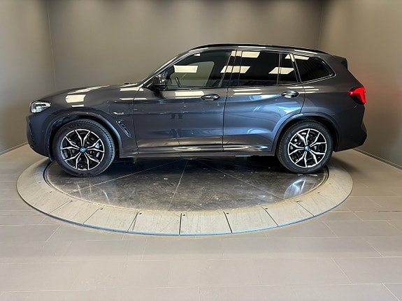 BMW X3 2 of 18