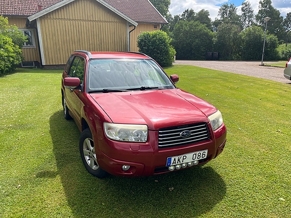 Subaru Forester 3 of 5