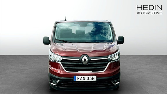 Renault Trafic 8 of 12