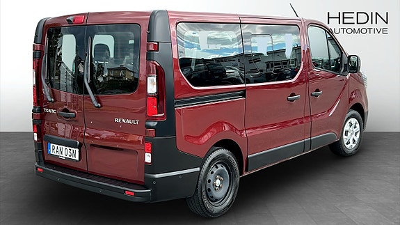 Renault Trafic 2 of 12