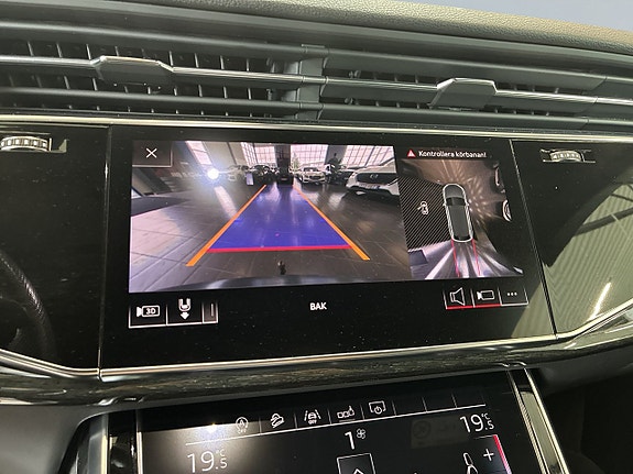 Audi Q8 15 of 27