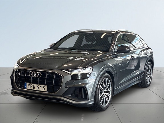 Audi Q8 16 of 27