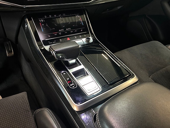 Audi Q8 25 of 27