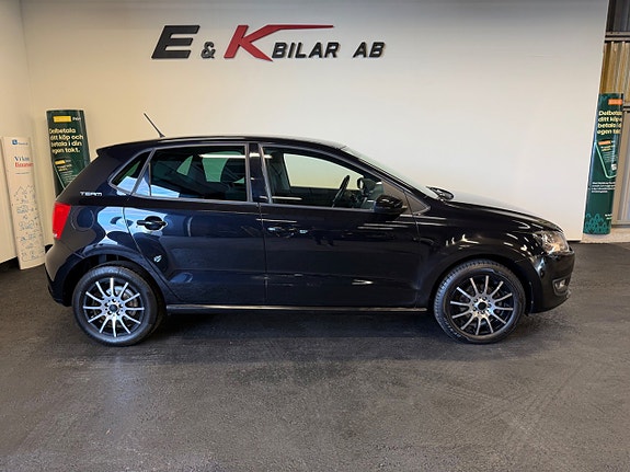 Volkswagen Polo 2 of 5