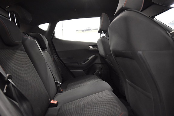 Ford Fiesta 11 of 16