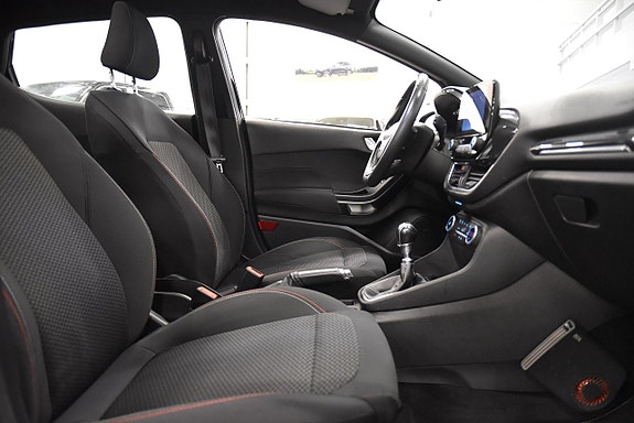 Ford Fiesta 10 of 16