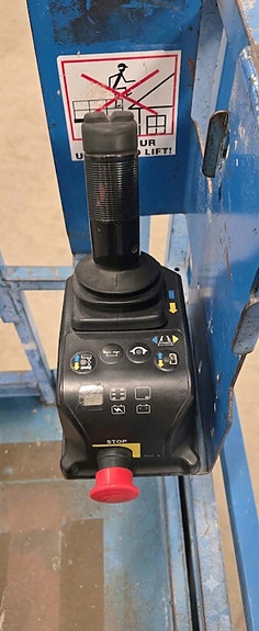 Genie Saxlift GS-3246 4 of 5