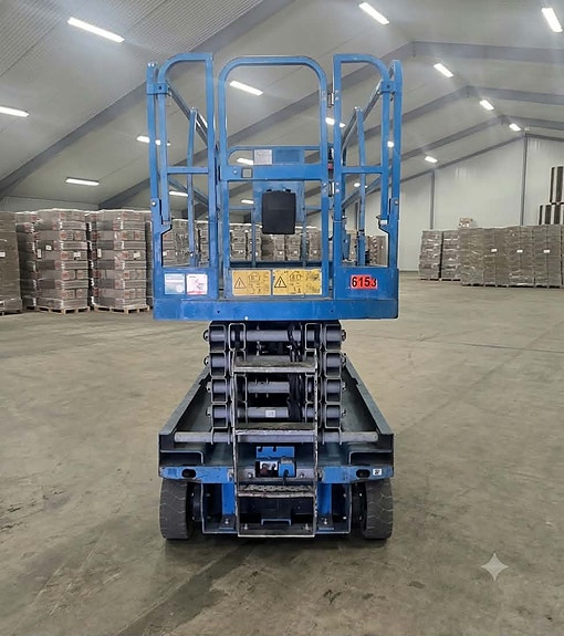 Genie Saxlift GS-3246 3 of 5