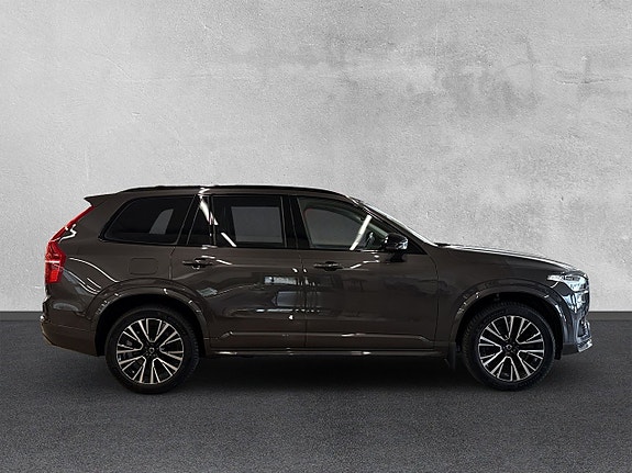 Volvo XC90 6 of 27