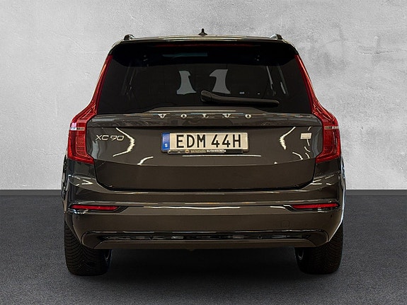 Volvo XC90 4 of 5