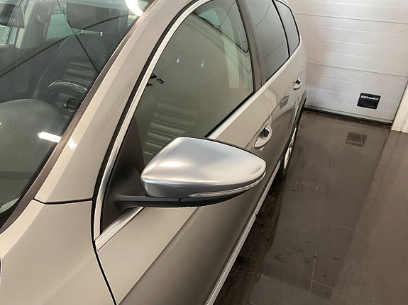 Volkswagen Passat Alltrack 20 of 25