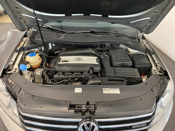 Volkswagen Passat Alltrack 16 of 25