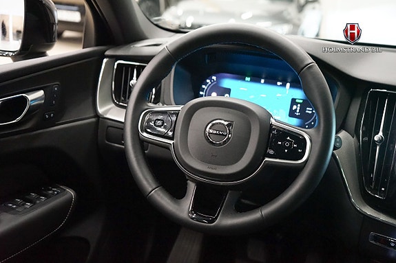Volvo XC60 17 of 29