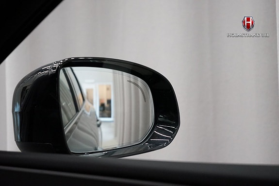 Volvo XC60 25 of 29