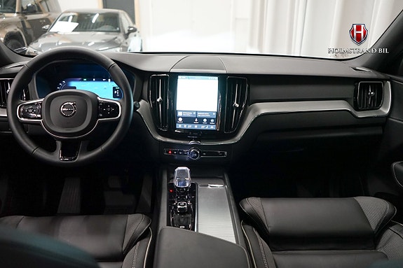 Volvo XC60 16 of 29