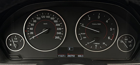 BMW 318d 16 of 30