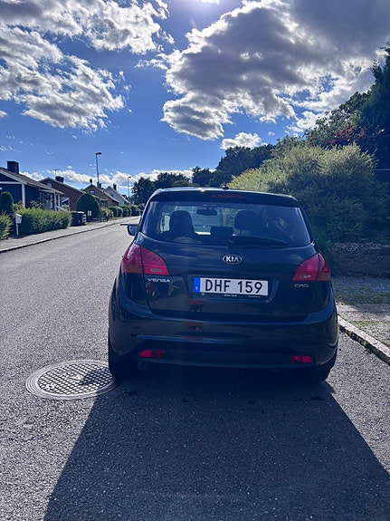 Kia Venga 4 of 5