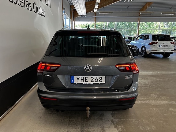 Volkswagen Tiguan 6 of 18