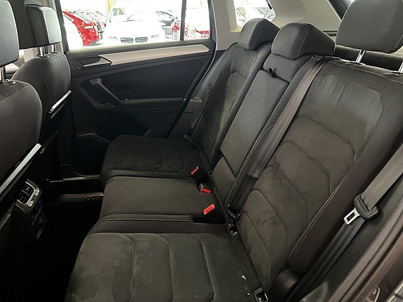 Volkswagen Tiguan 15 of 18