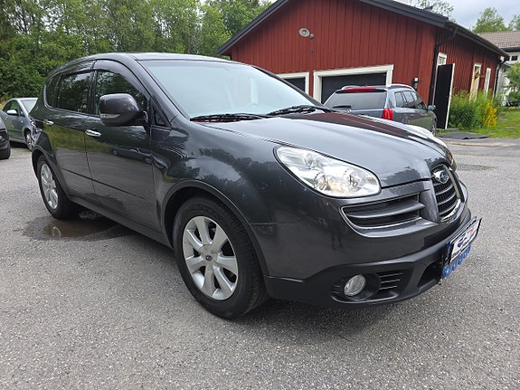 Subaru Tribeca 2 of 5