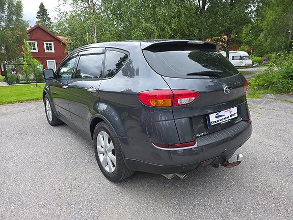 Subaru Tribeca 4 of 5