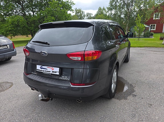 Subaru Tribeca 3 of 5