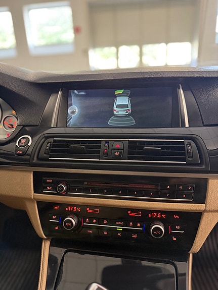 BMW 520d 14 of 17
