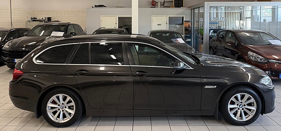 BMW 520d 2 of 17