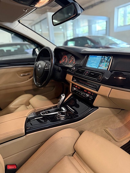 BMW 520d 11 of 17