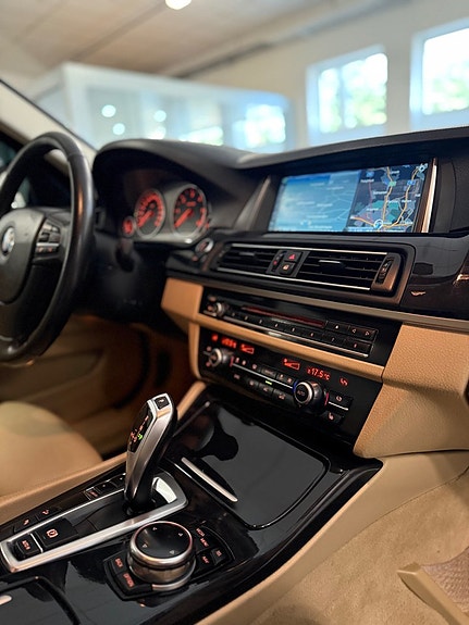 BMW 520d 12 of 17