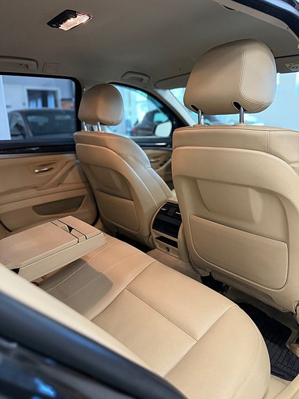 BMW 520d 16 of 17