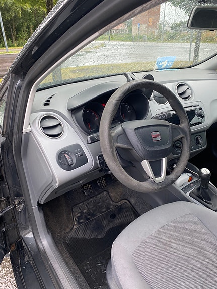 Seat Ibiza 4 of 4