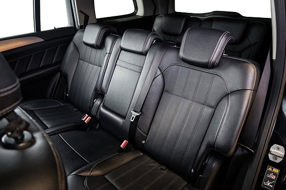 Mercedes-Benz GL350 23 of 24