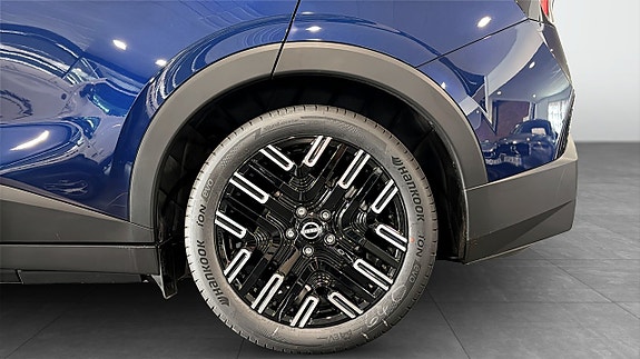 Nissan Leaf 9 of 13