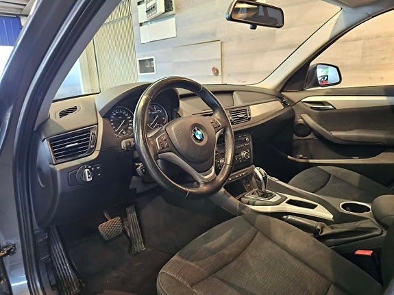 BMW X1 4 of 5